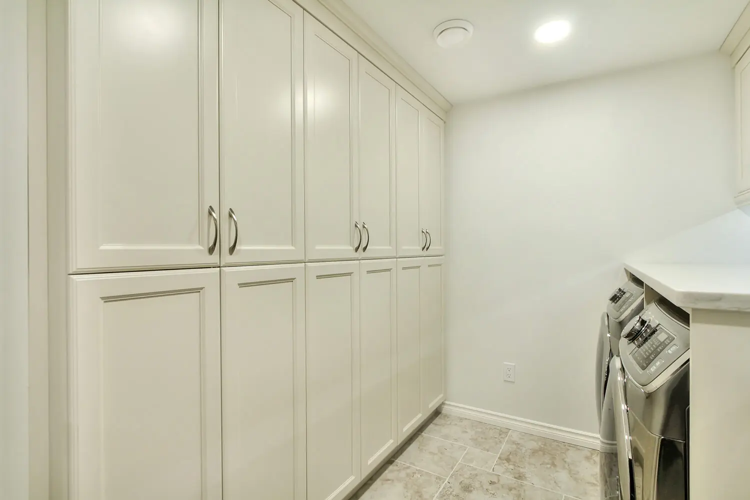 10527 136 St NW 8