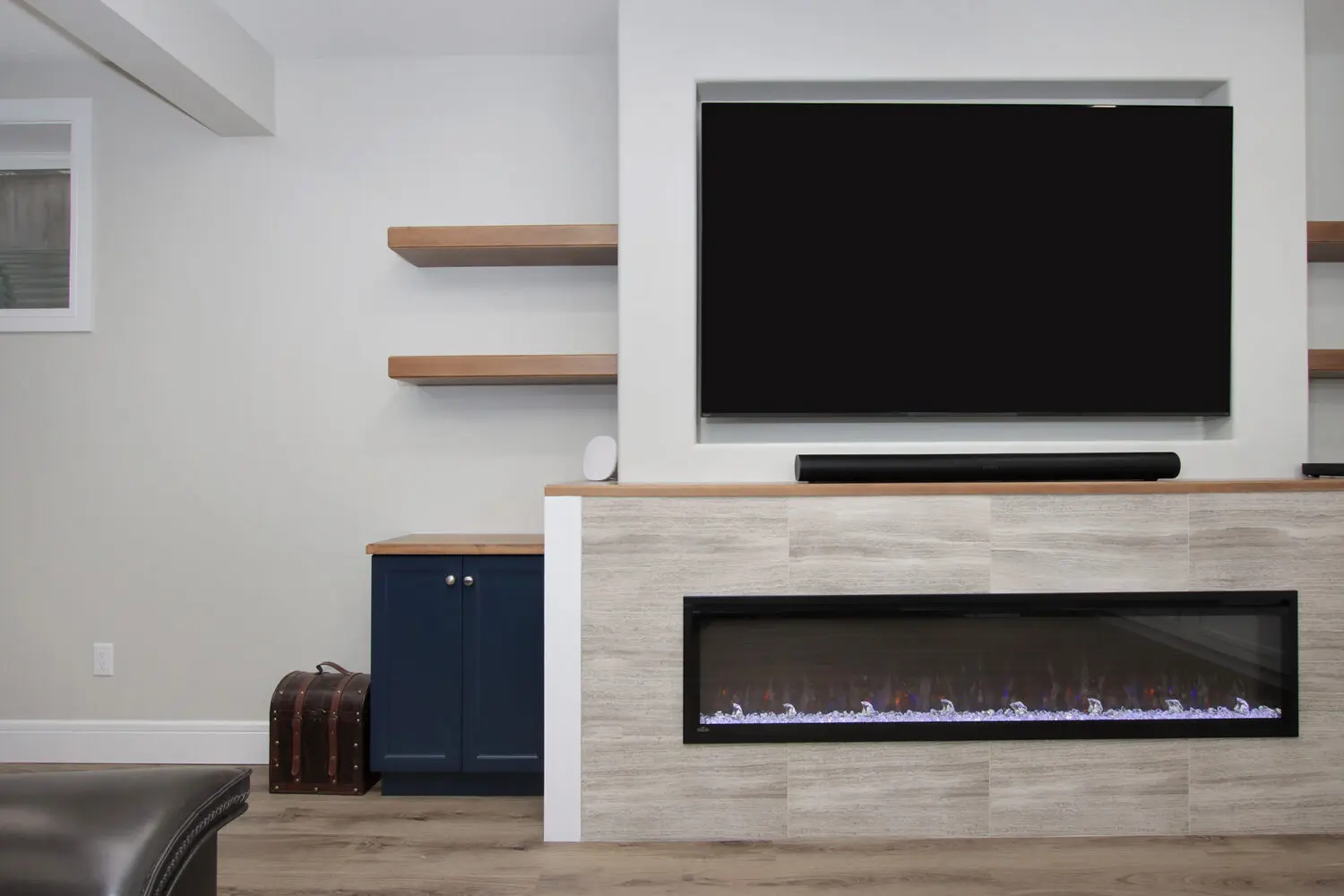 Comfort in Hollick Kenyon 15