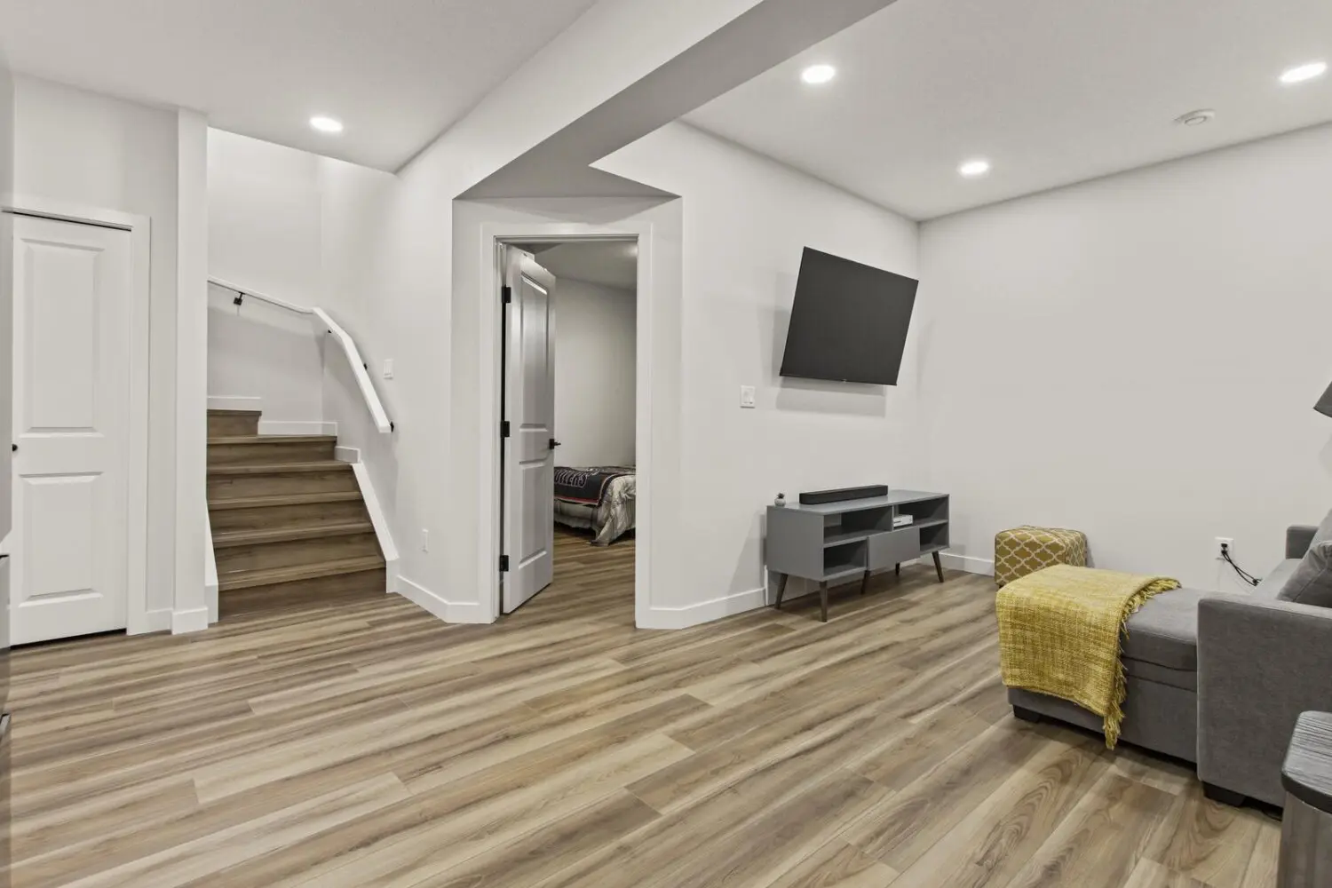 Beautiful renovated basement in Edmonton Area